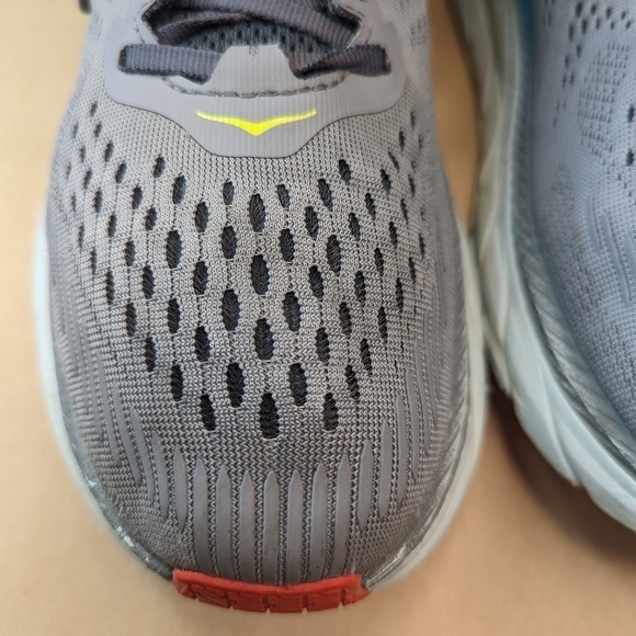 Hoka One One Clifton 7 Running Shoes, Grey, Men\'s Size 11M great condition. main image 6